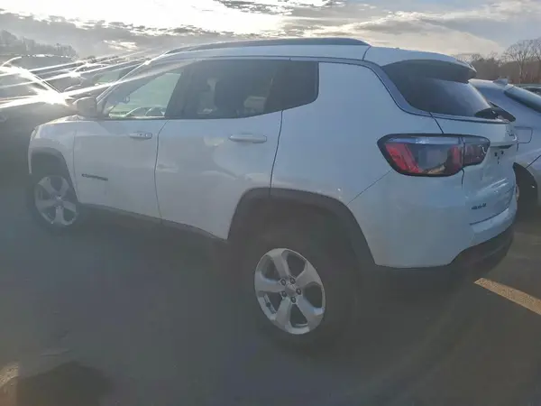 3C4NJDBB2LT203908 2020 JEEP COMPASS - Image 2