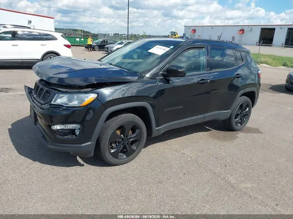 3C4NJDBB2LT204895 2020 JEEP COMPASS - Image 2