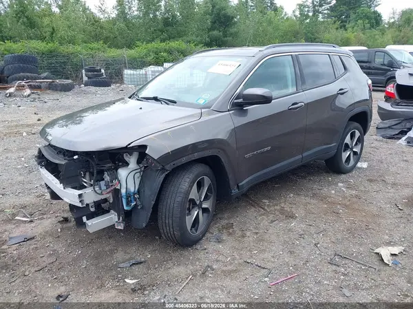 3C4NJDBB2LT205318 2020 JEEP COMPASS - Image 2
