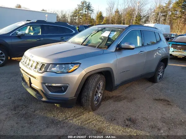 3C4NJDBB2LT228971 2020 JEEP COMPASS - Image 2