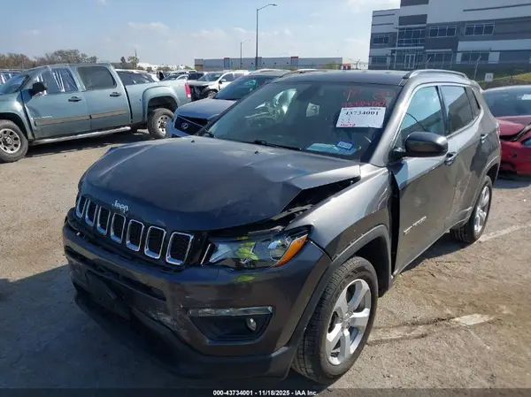 3C4NJDBB2LT229330 2020 JEEP COMPASS - Image 2