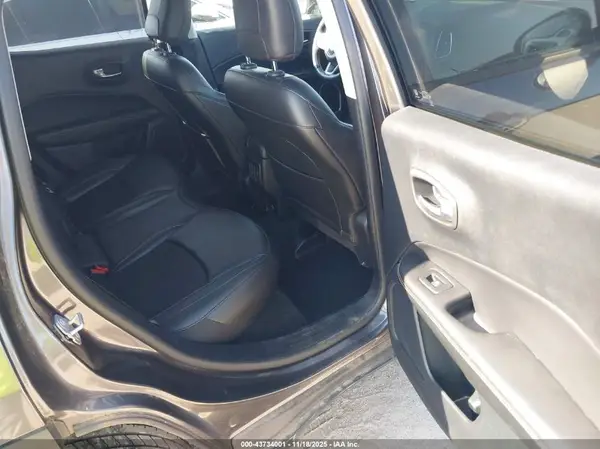 3C4NJDBB2LT229330 2020 JEEP COMPASS - Image 8