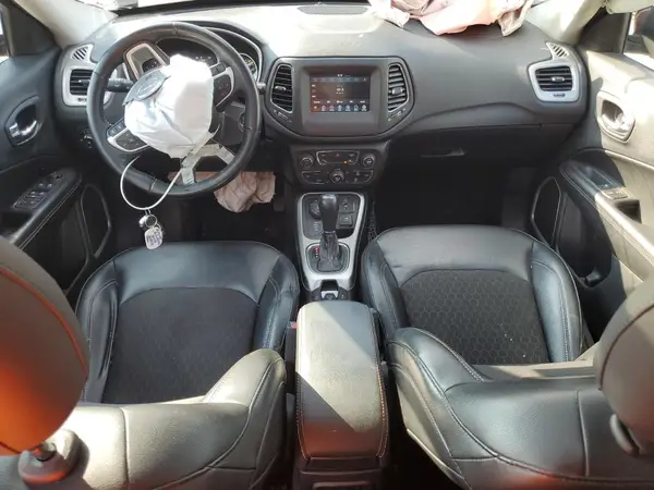 3C4NJDBB2LT251733 2020 JEEP COMPASS - Image 8