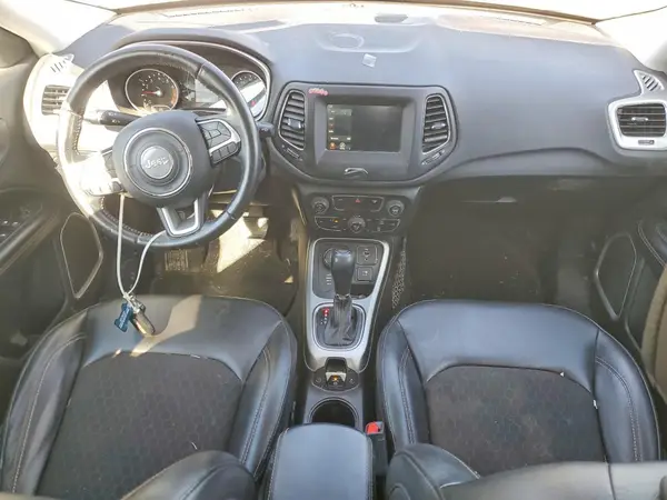 3C4NJDBB2LT256656 2020 JEEP COMPASS - Image 8