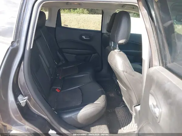 3C4NJDBB2MT504048 2021 JEEP COMPASS - Image 8