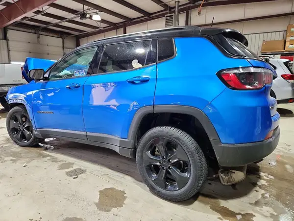 3C4NJDBB2MT506110 2021 JEEP COMPASS - Image 2