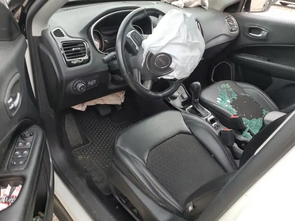 3C4NJDBB2MT519133 2021 JEEP COMPASS - Image 8