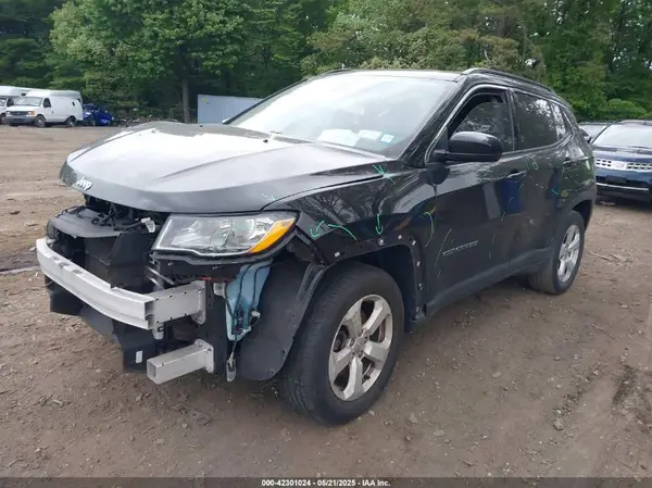 3C4NJDBB2MT537955 2021 JEEP COMPASS - Image 2