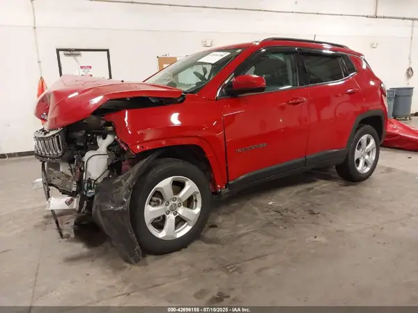 3C4NJDBB2MT551385 2021 JEEP COMPASS - Image 2