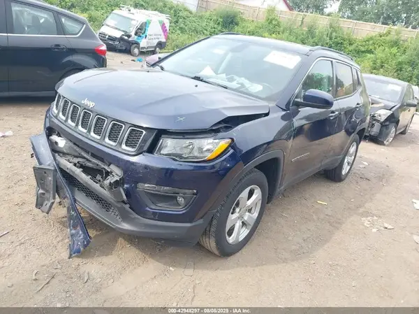 3C4NJDBB2MT562869 2021 JEEP COMPASS - Image 2