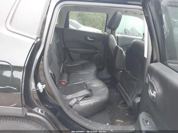 3C4NJDBB2MT573130 2021 JEEP COMPASS - Image 8