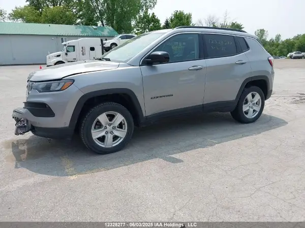 3C4NJDBB2NT104279 2022 JEEP COMPASS - Image 2