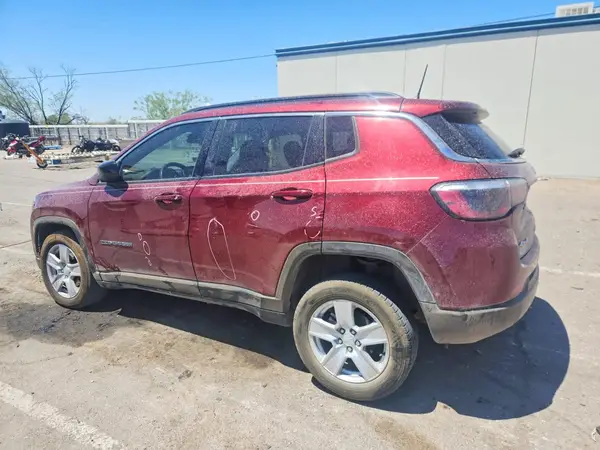 3C4NJDBB2NT111264 2022 JEEP COMPASS - Image 2
