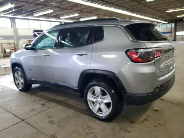 3C4NJDBB2NT112415 2022 JEEP COMPASS - Image 2