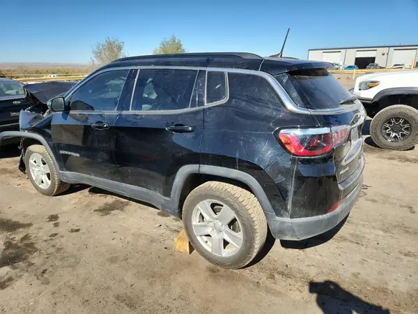 3C4NJDBB2NT116660 2022 JEEP COMPASS - Image 2