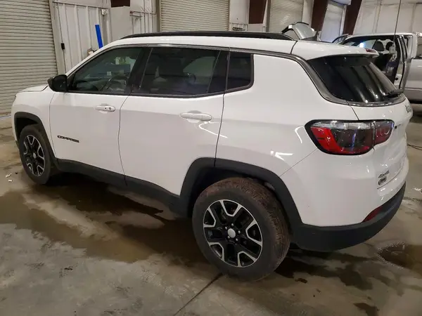 3C4NJDBB2NT118800 2022 JEEP COMPASS - Image 2