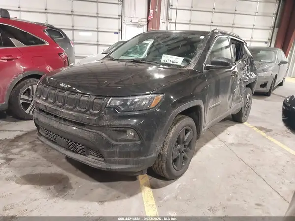 3C4NJDBB2NT122409 2022 JEEP COMPASS - Image 2