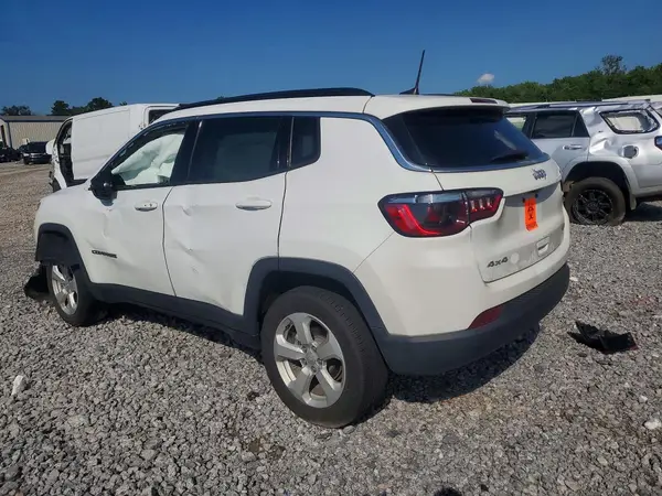 3C4NJDBB2NT134818 2022 JEEP COMPASS - Image 2