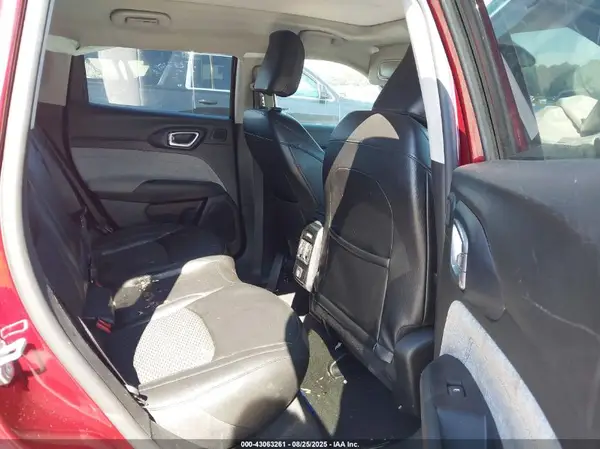 3C4NJDBB2NT165521 2022 JEEP COMPASS - Image 8