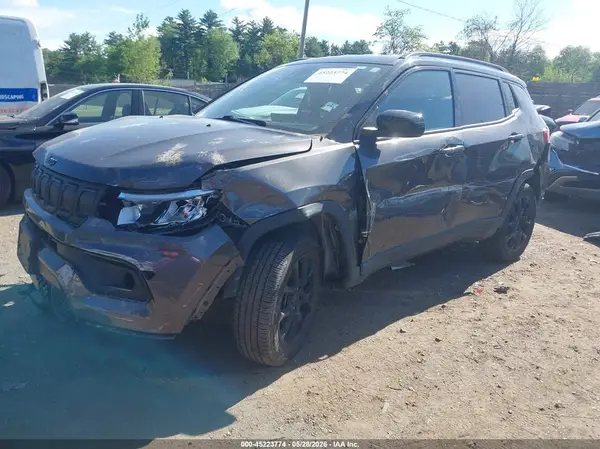 3C4NJDBB2NT180259 2022 JEEP COMPASS - Image 2