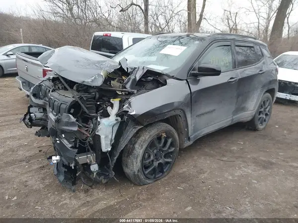 3C4NJDBB2NT184828 2022 JEEP COMPASS - Image 2