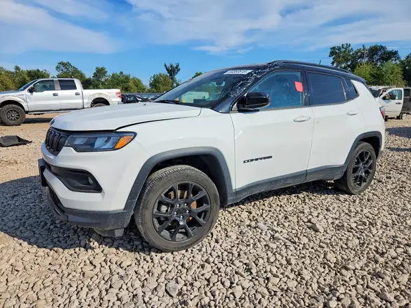 3C4NJDBB2NT186563 2022 JEEP COMPASS - Image 1