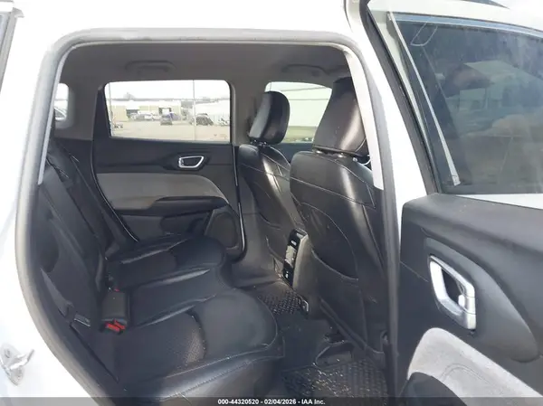 3C4NJDBB2NT206553 2022 JEEP COMPASS - Image 8