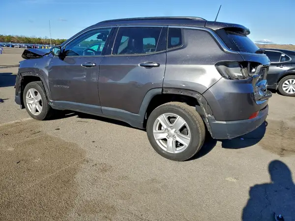 3C4NJDBB2NT206665 2022 JEEP COMPASS - Image 2