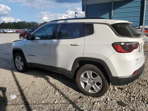 3C4NJDBB2NT207685 2022 JEEP COMPASS - Image 2
