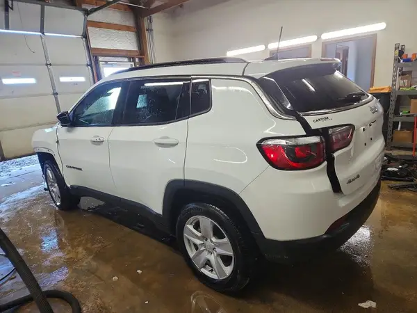3C4NJDBB2NT210361 2022 JEEP COMPASS - Image 2