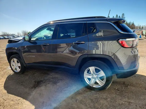 3C4NJDBB2NT213826 2022 JEEP COMPASS - Image 2