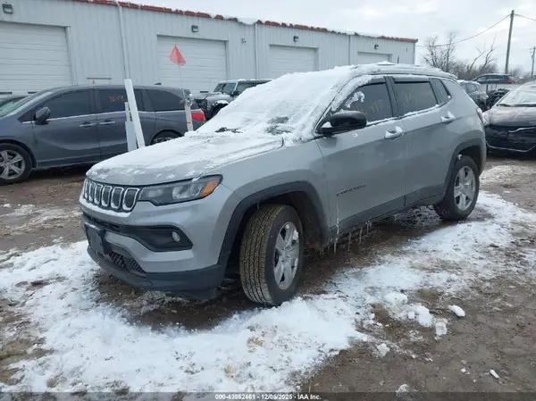 3C4NJDBB2NT216418 2022 JEEP COMPASS - Image 2