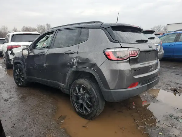 3C4NJDBB2NT222204 2022 JEEP COMPASS - Image 2