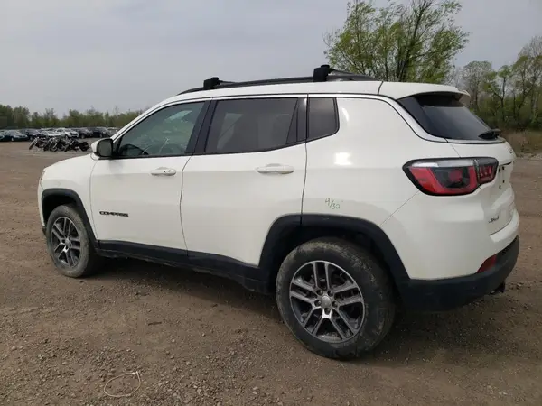 3C4NJDBB3HT597328 2017 JEEP COMPASS - Image 2