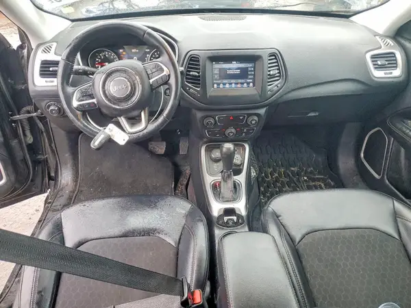 3C4NJDBB3HT597393 2017 JEEP COMPASS - Image 8