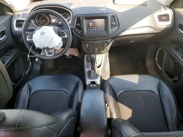 3C4NJDBB3HT639674 2017 JEEP COMPASS - Image 8