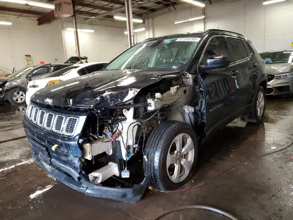3C4NJDBB3HT640002 2017 JEEP COMPASS - Image 1