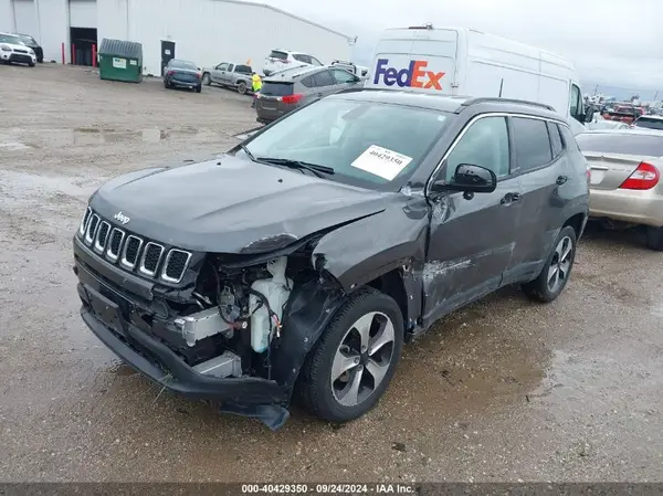 3C4NJDBB3HT640551 2017 JEEP COMPASS - Image 2