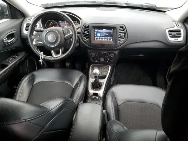 3C4NJDBB3HT642459 2017 JEEP COMPASS - Image 8