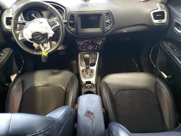 3C4NJDBB3HT645698 2017 JEEP COMPASS - Image 8