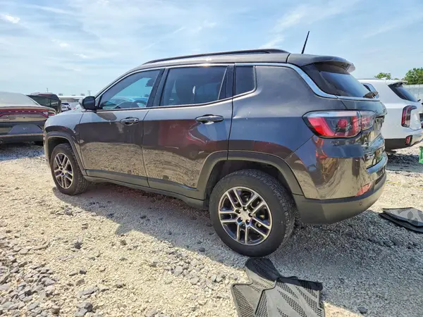 3C4NJDBB3HT654059 2017 JEEP COMPASS - Image 2