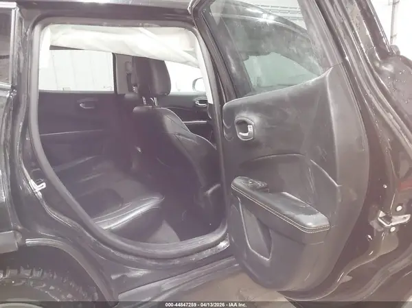 3C4NJDBB3HT680970 2017 JEEP COMPASS - Image 8