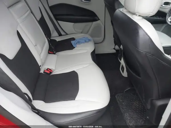 3C4NJDBB3JT107993 2018 JEEP COMPASS - Image 8