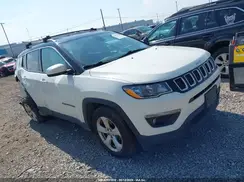 3C4NJDBB3JT115429 2018 JEEP COMPASS