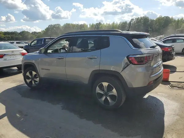 3C4NJDBB3JT117004 2018 JEEP COMPASS - Image 2