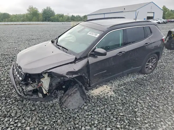 3C4NJDBB3JT117049 2018 JEEP COMPASS - Image 1