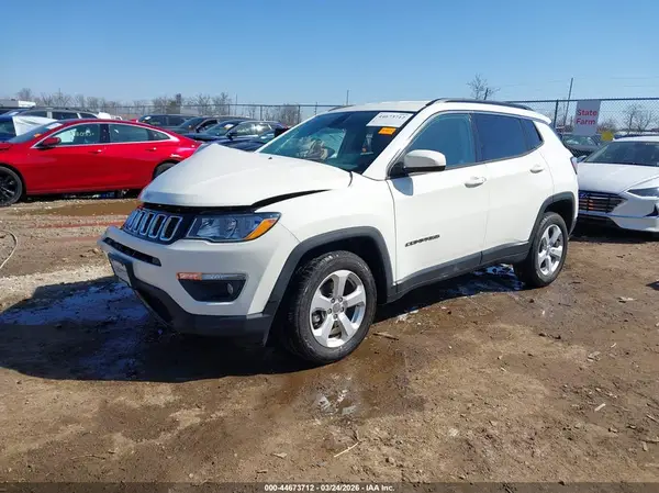 3C4NJDBB3JT136491 2018 JEEP COMPASS - Image 2