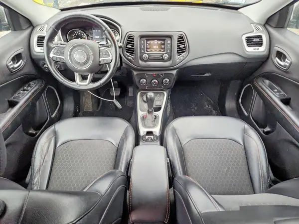 3C4NJDBB3JT138998 2018 JEEP COMPASS - Image 8