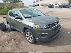 3C4NJDBB3JT140718 2018 JEEP COMPASS