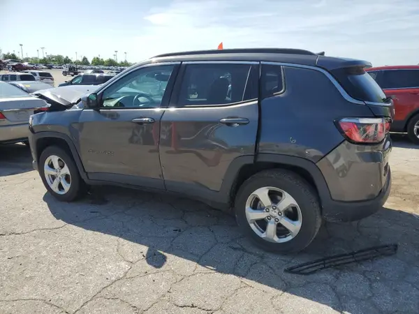 3C4NJDBB3JT142940 2018 JEEP COMPASS - Image 2